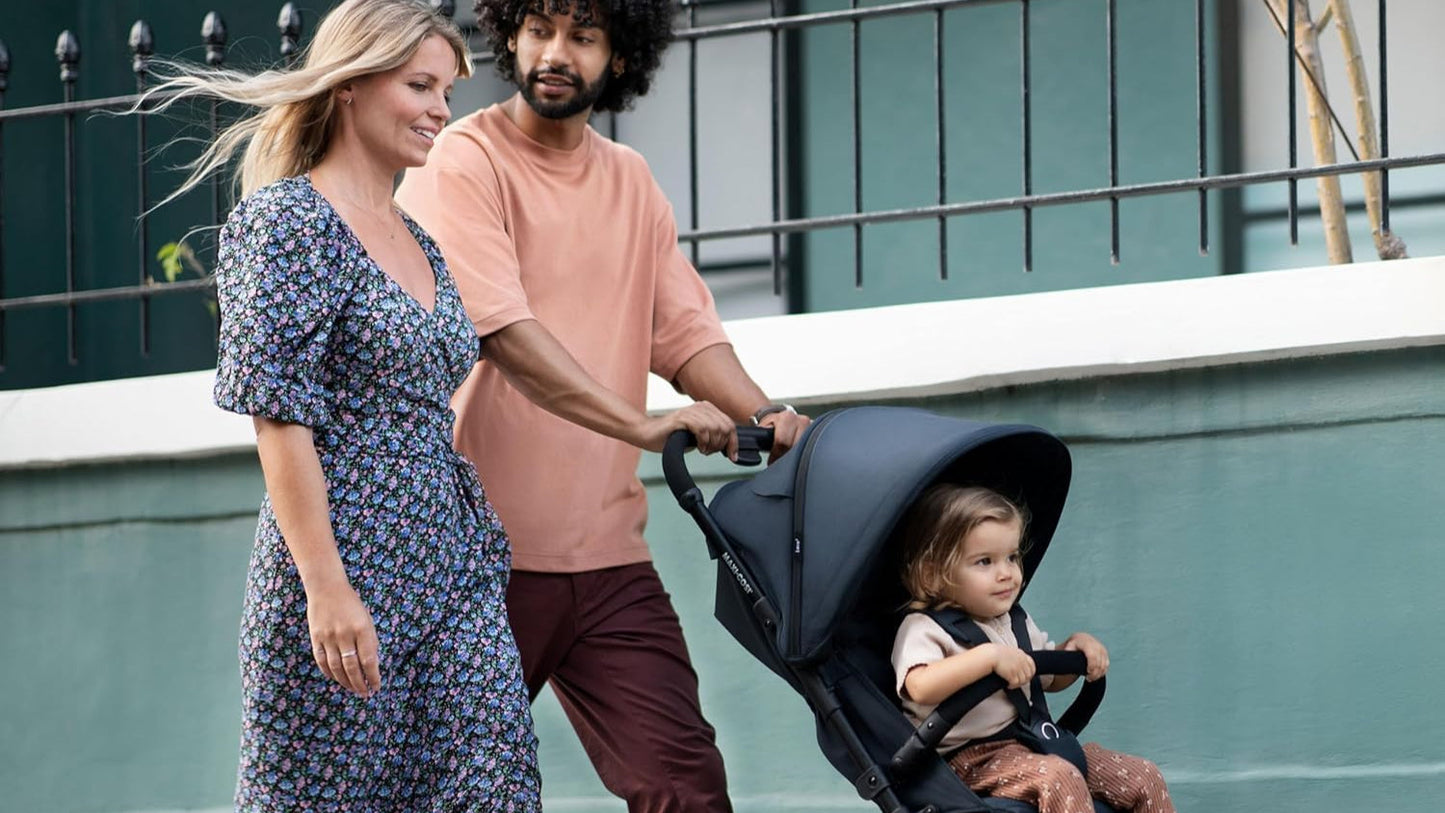 Maxi-Cosi Lara2 Buggy, leicht & kompakt, Liegefunktion, bis 22 kg, Schwarz
